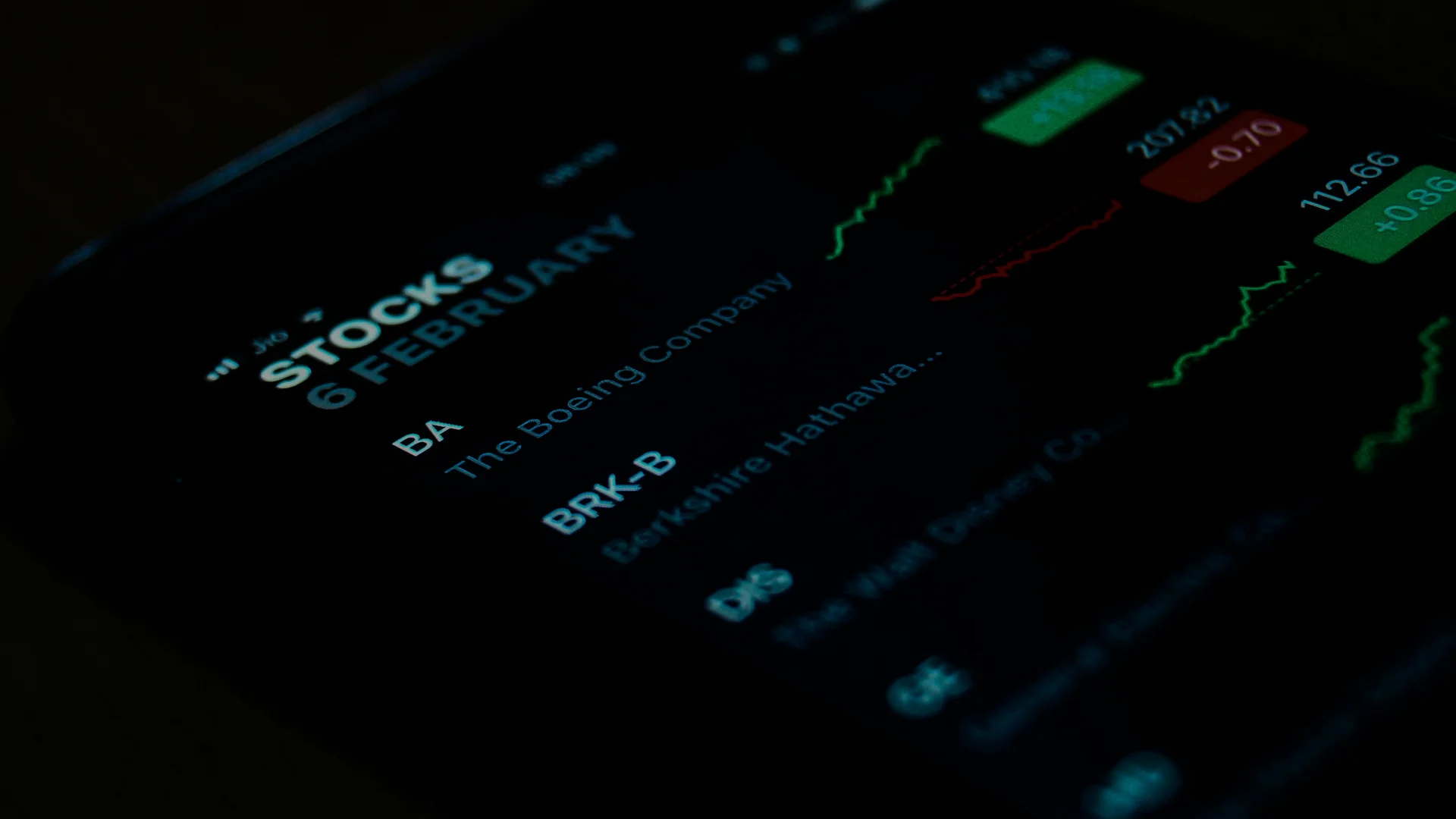 Solana Price Prediction: Can SOL Break Toward $120 on Trendline Breakout?