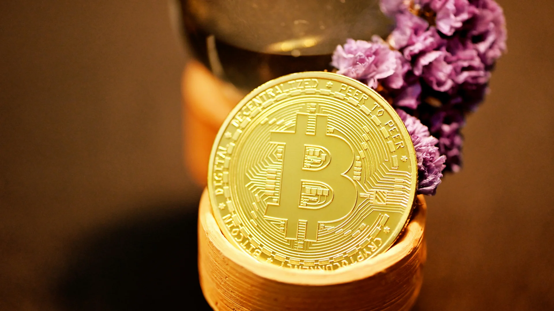 Bitcoin negative funding rates illustration for Naira NAFEX Rate Rebounds to N1,348/$1 as Bitcoin Slips Below $79,000