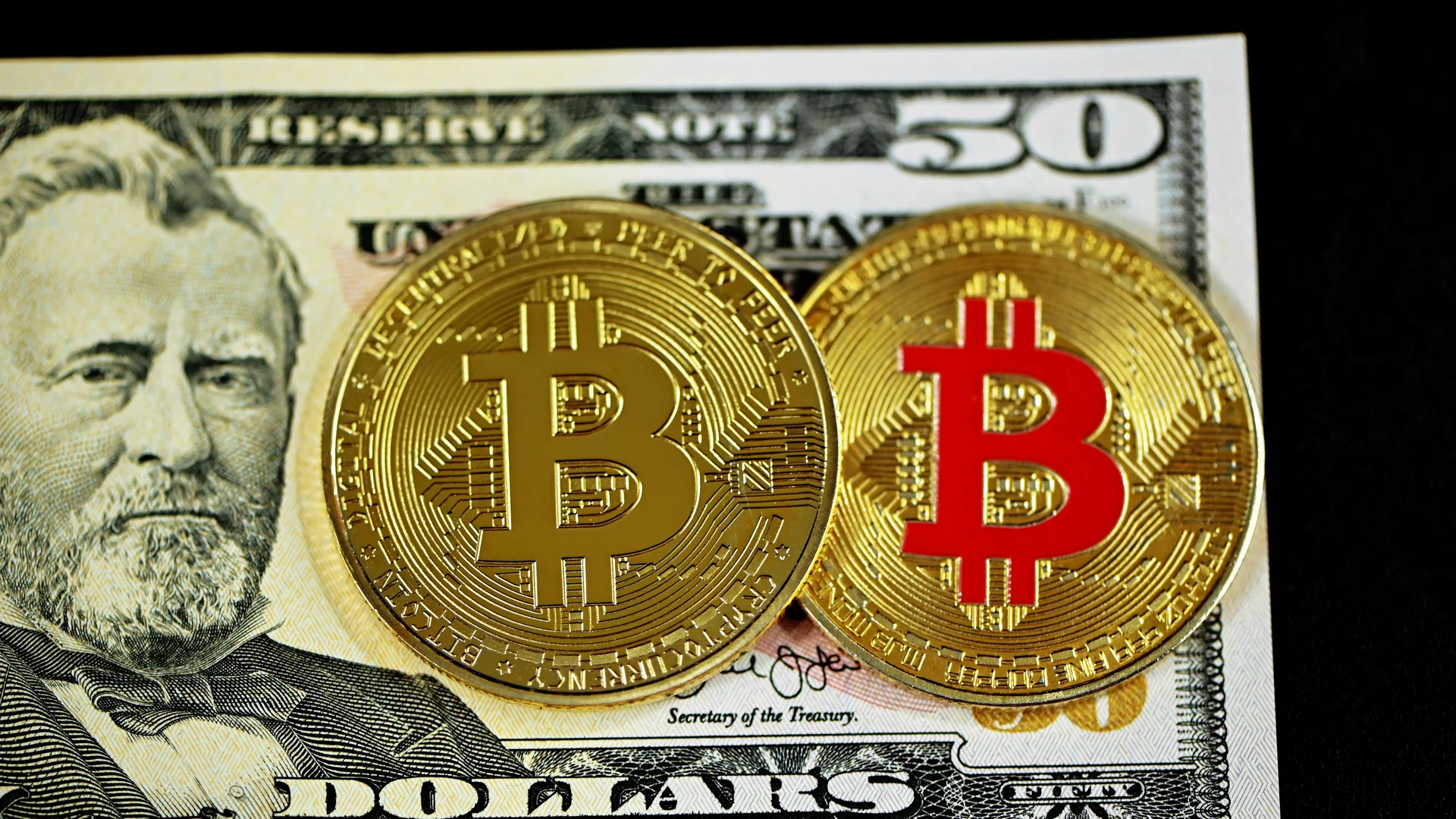 Bitcoin mega-whale distribution illustration for Bitcoin Sharks Quietly Absorb 37,920 BTC as Mega-Whales Sell Into Their Bids