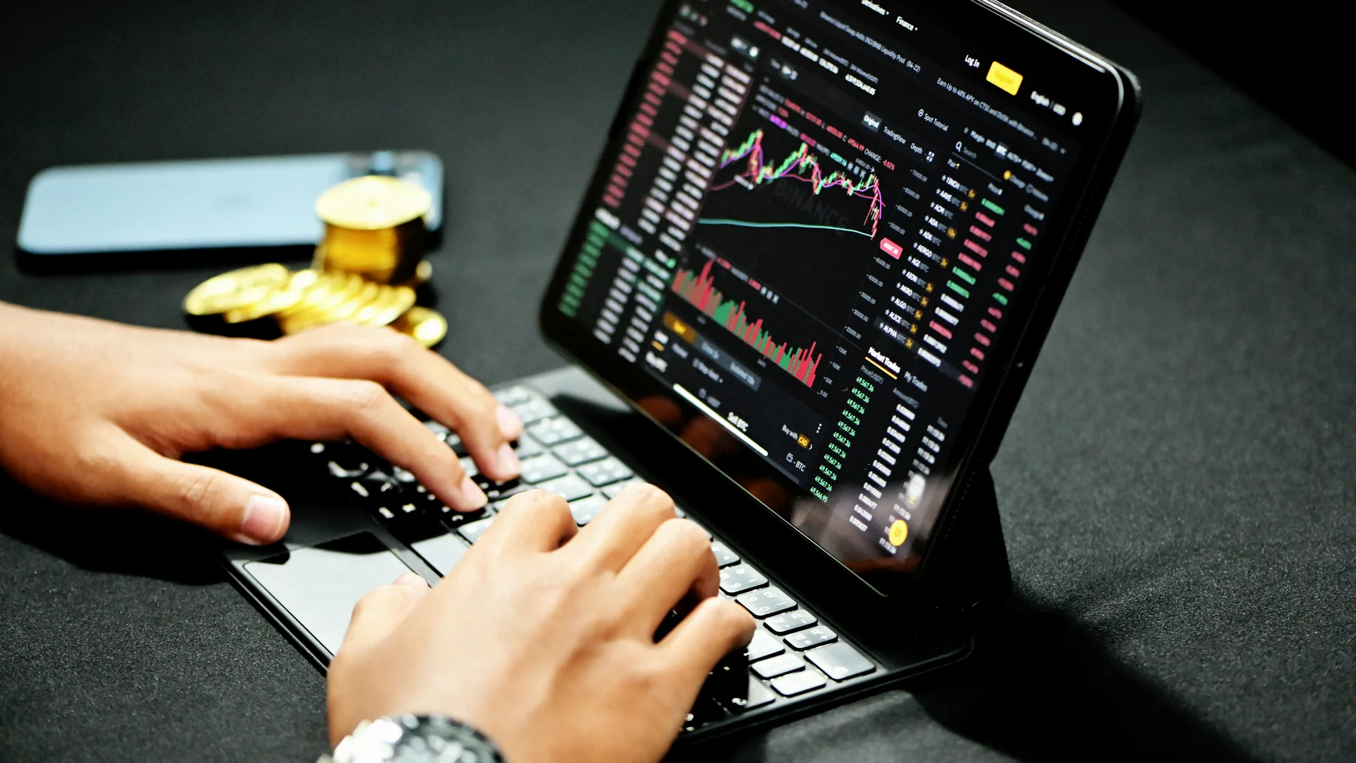 Chainlink Data Standard illustration for Chainlink AWS Marketplace Launch Pushes LINK Oracle Stack Into Enterprise Cloud