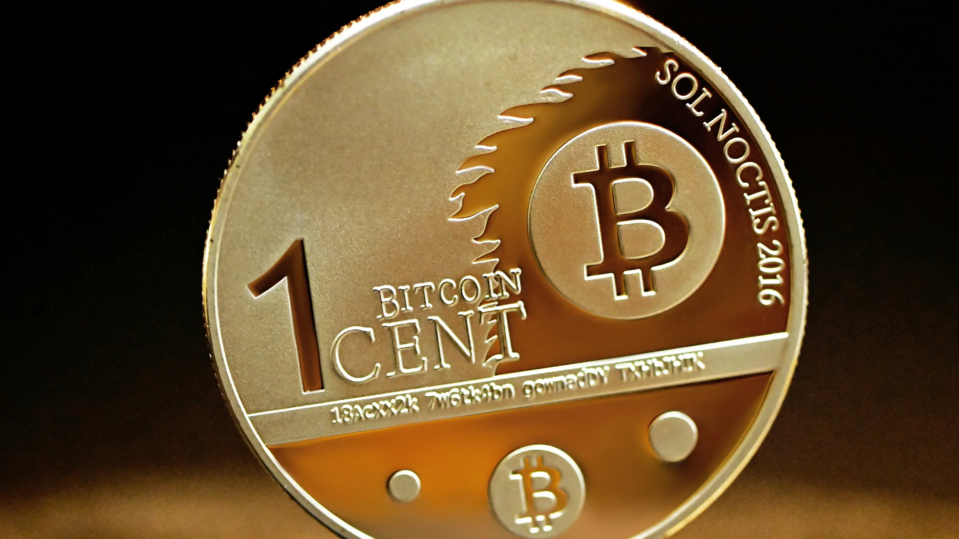 Solana symmetrical triangle breakout illustration for Solana MACD Buy Signal Flashes as SOL Eyes Symmetrical Triangle Breakout to $130